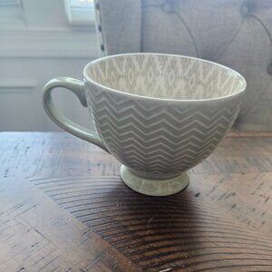 Signature Stoneware Large Coffee Tea Cup Mug Geometric Pattern Gray White EUC